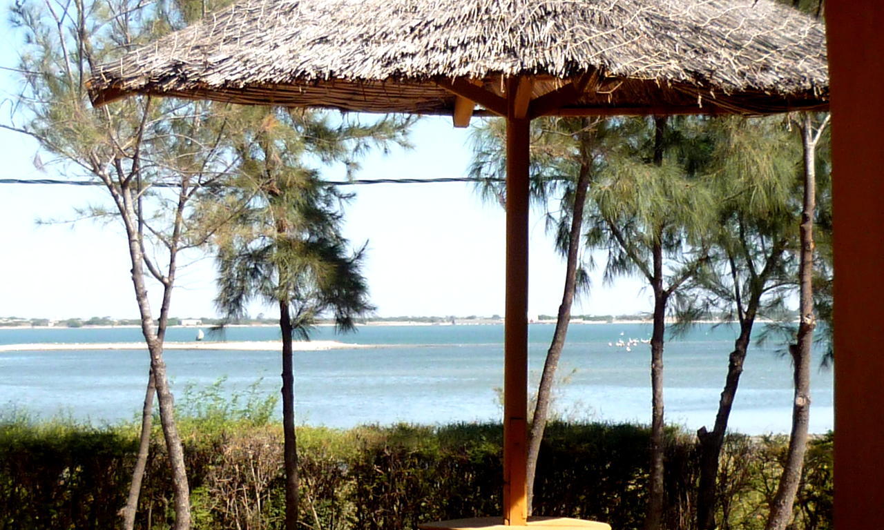 Diamarek Hotel Sur La Plage Saint-Louis Buitenkant foto