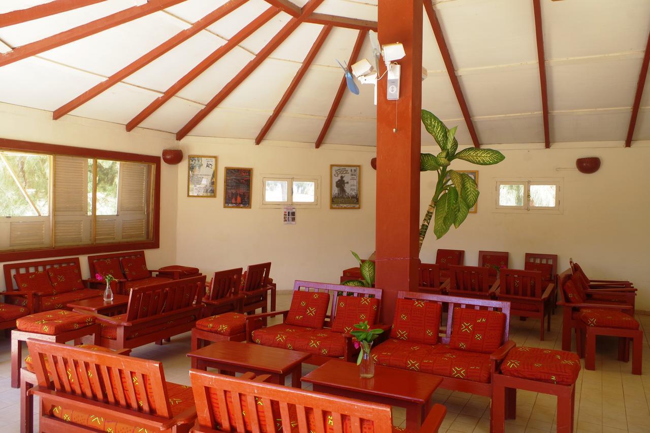 Diamarek Hotel Sur La Plage Saint-Louis Buitenkant foto