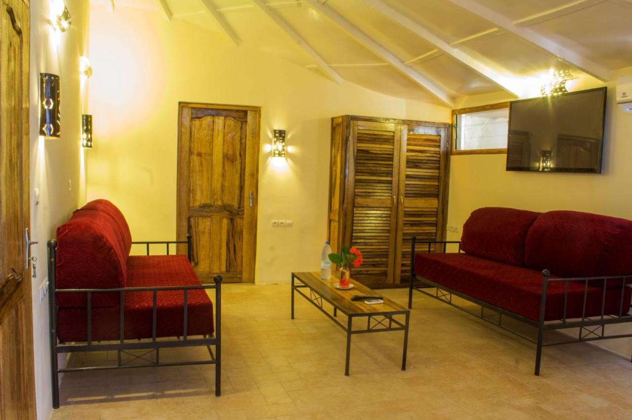 Diamarek Hotel Sur La Plage Saint-Louis Buitenkant foto