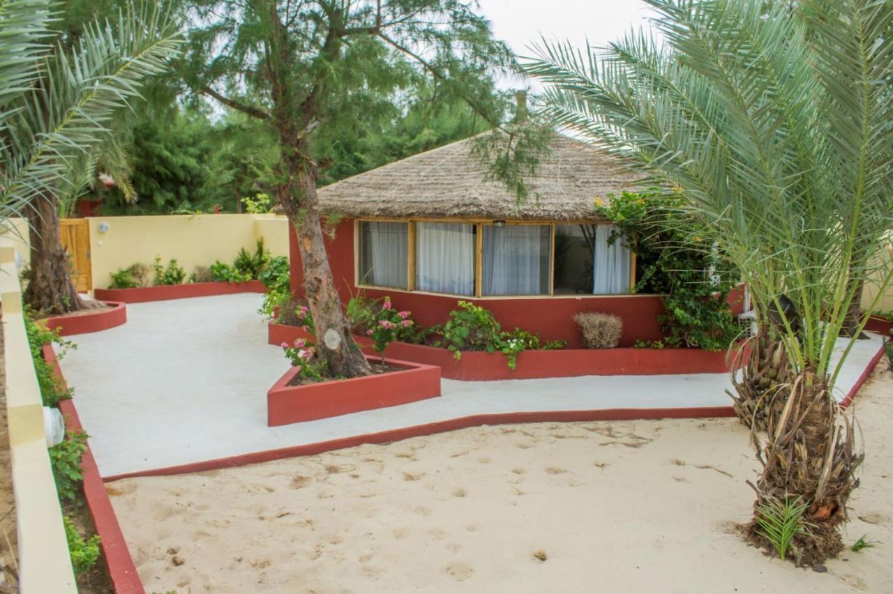 Diamarek Hotel Sur La Plage Saint-Louis Buitenkant foto