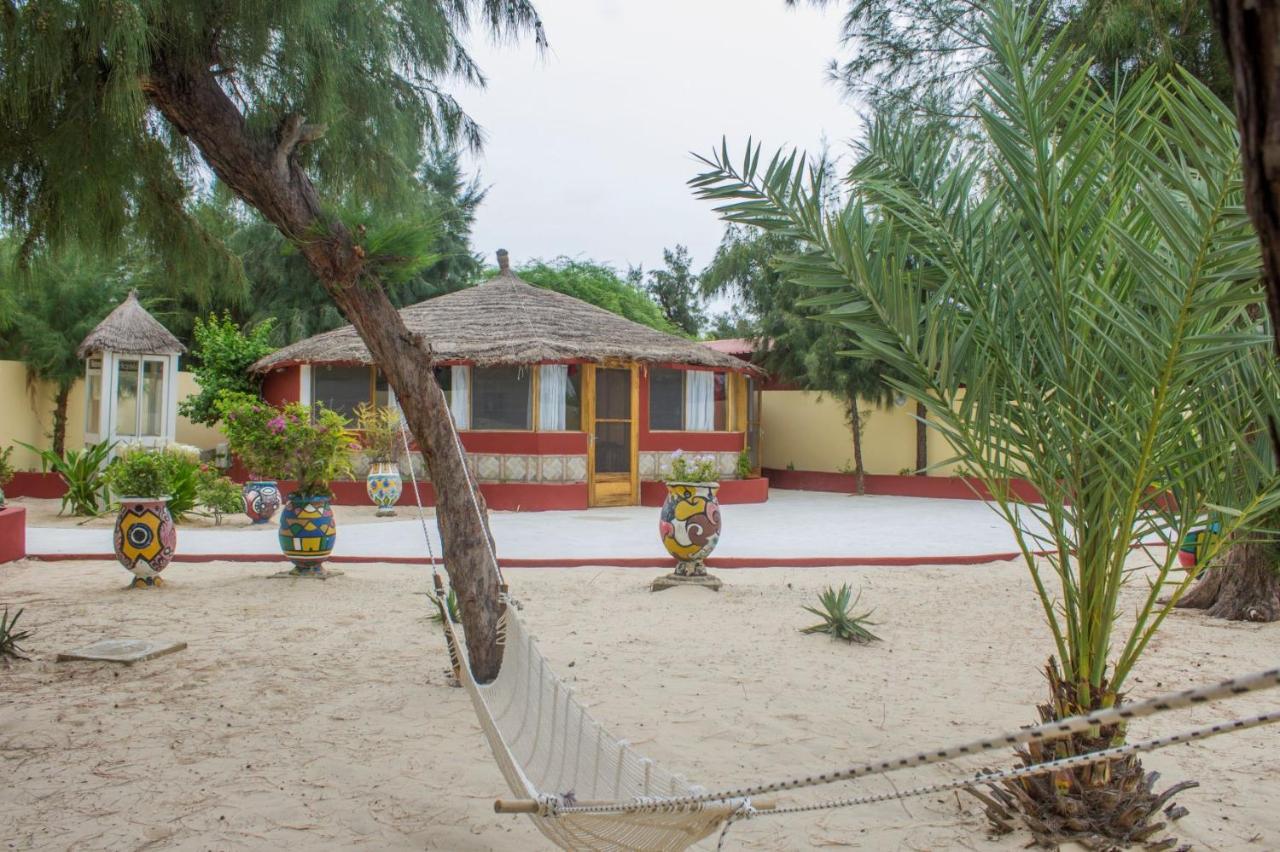 Diamarek Hotel Sur La Plage Saint-Louis Buitenkant foto