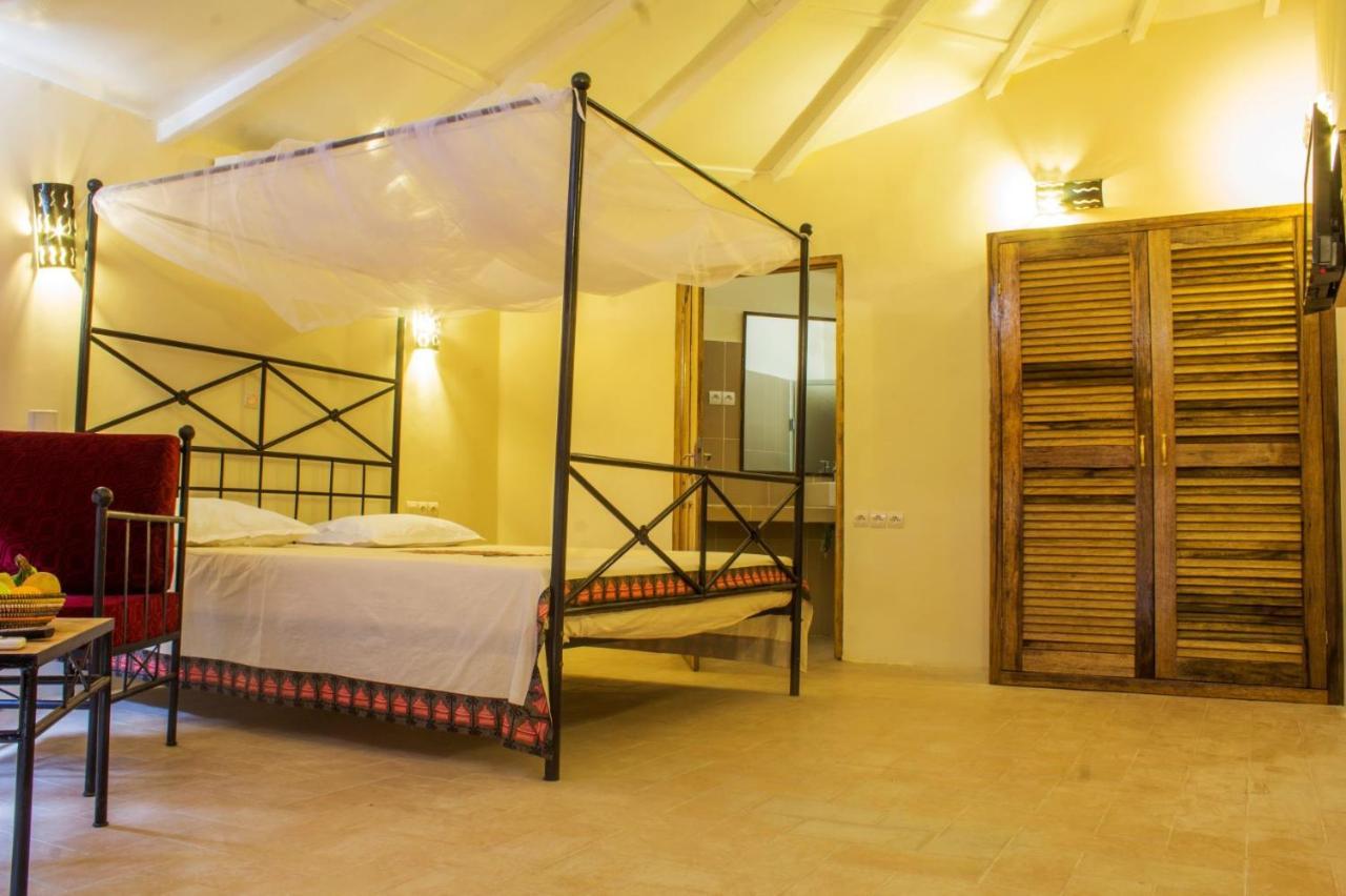 Diamarek Hotel Sur La Plage Saint-Louis Buitenkant foto