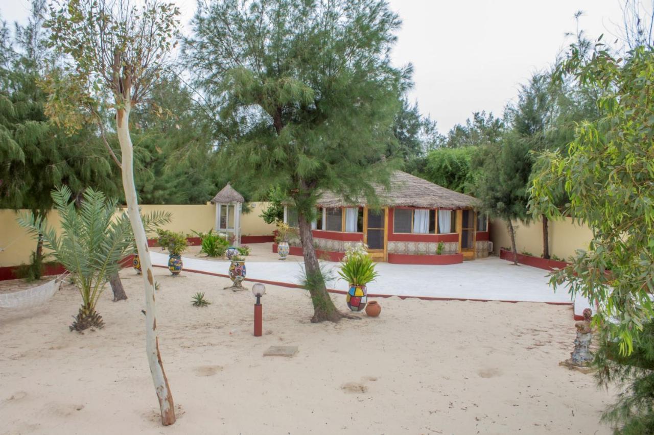 Diamarek Hotel Sur La Plage Saint-Louis Buitenkant foto