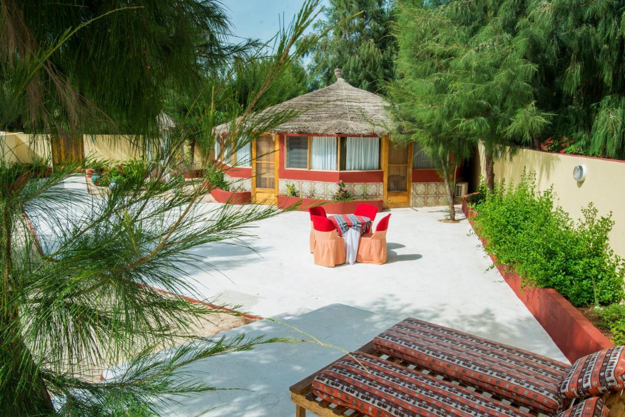 Diamarek Hotel Sur La Plage Saint-Louis Buitenkant foto